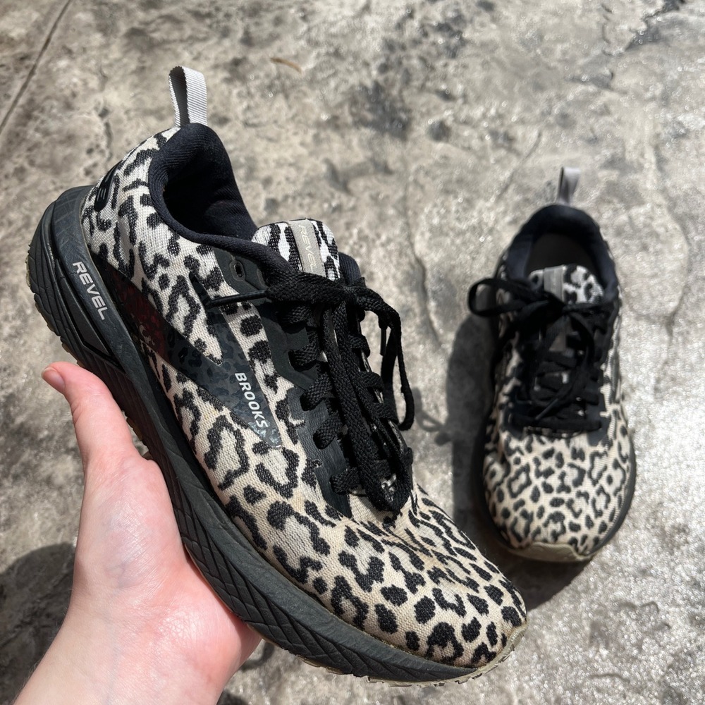 Brooks Revel 6 Running Shoes Womens 9 Leopard Print Black White 1203861B058